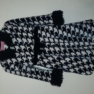 American Widgeon black and white soft fur button front coat